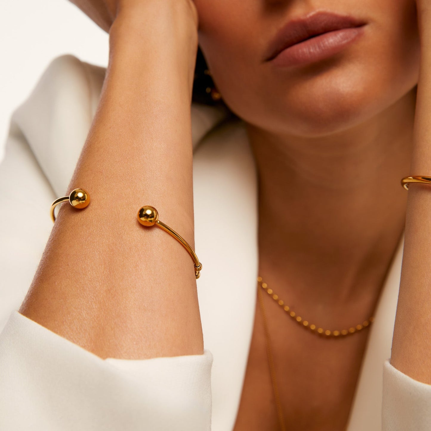 Bracelete Esphera Regulável Banhado em Ouro 18k