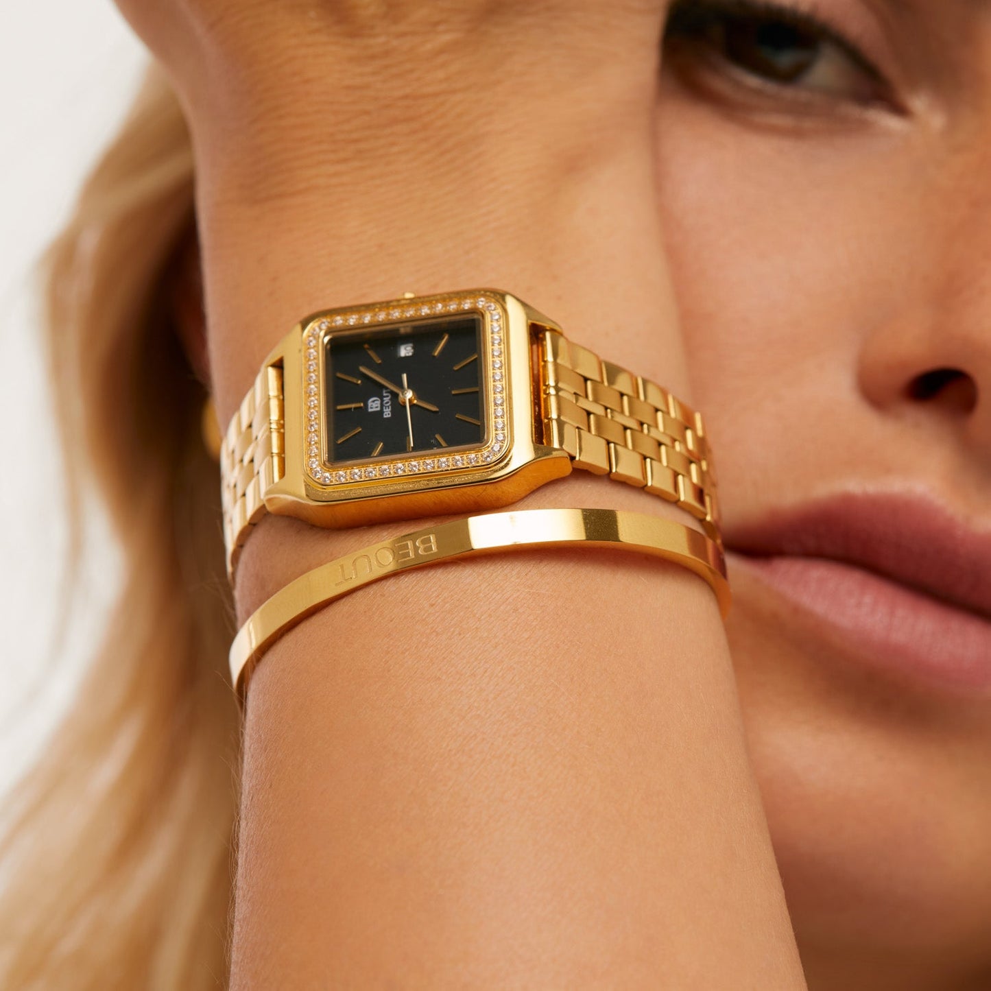 Bracelete Slim Beout Regulável Banhado em Ouro 18k