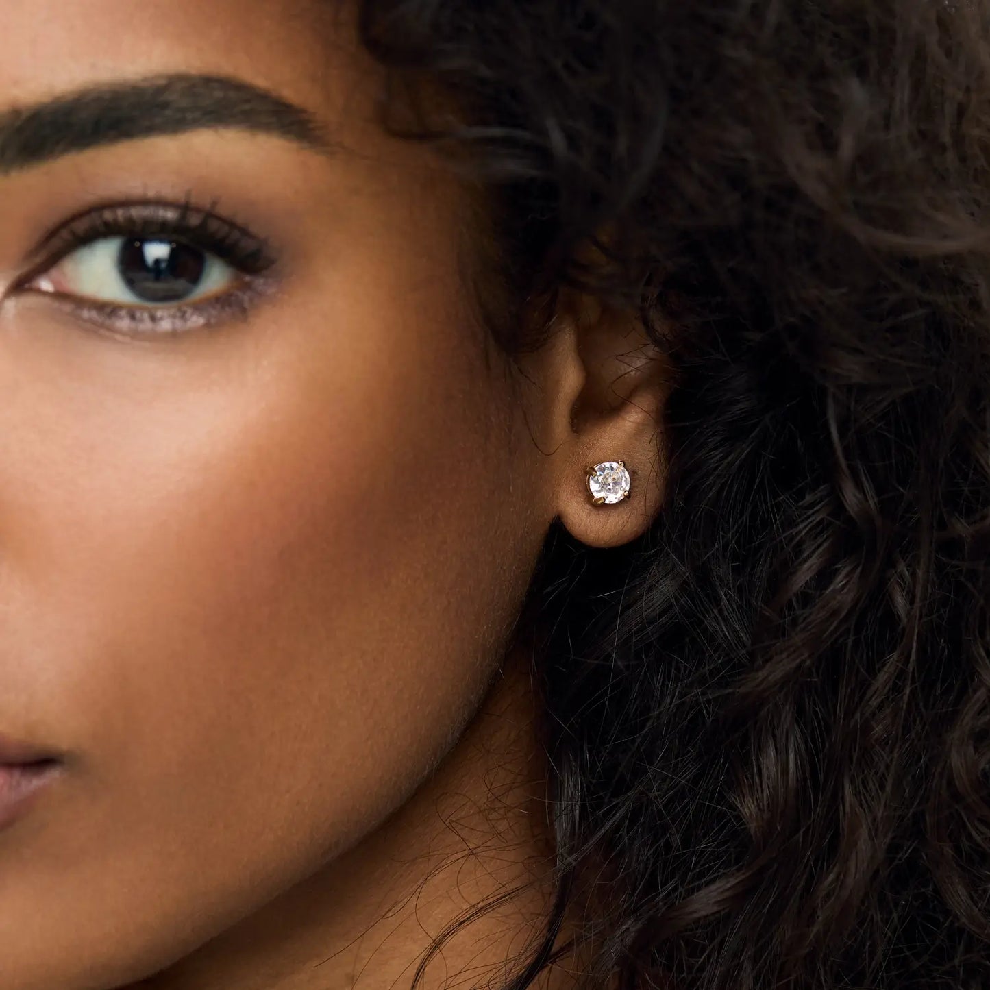 Brincos Solitário 5mm Banhados em Ouro 18k