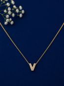 Colar Letra Aura Banhado em Ouro 18k