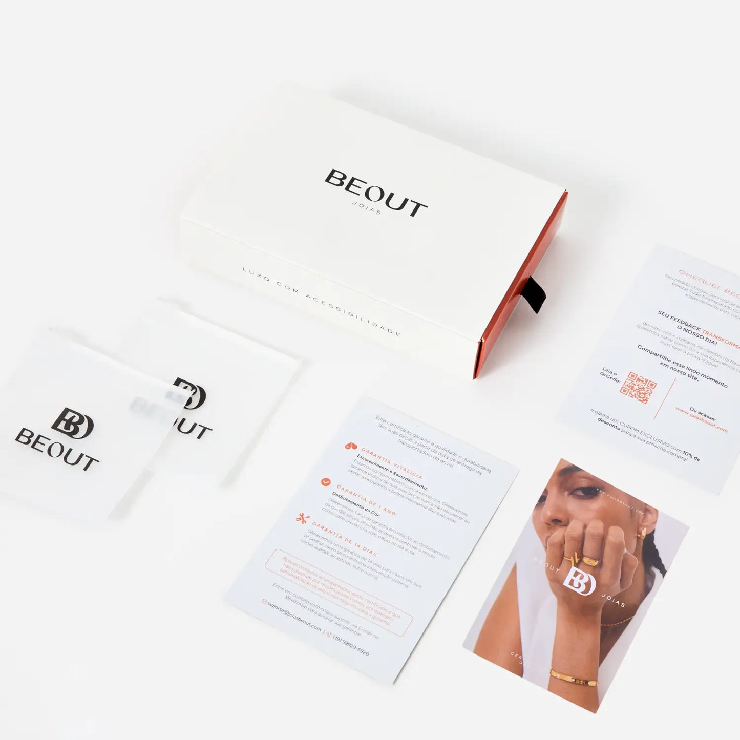 Anel Infinito Banhado em Ouro 18k