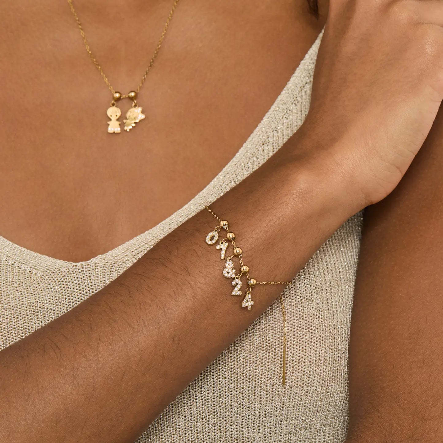 Pingente Inicial "&"  Banhado em Ouro 18k