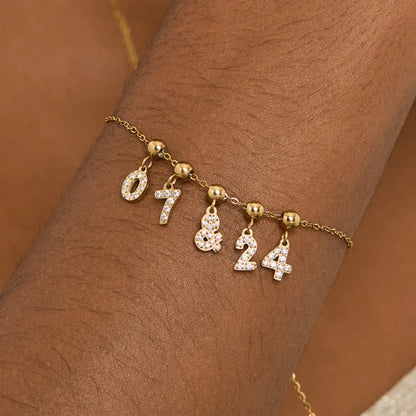 Pingente Inicial "&"  Banhado em Ouro 18k