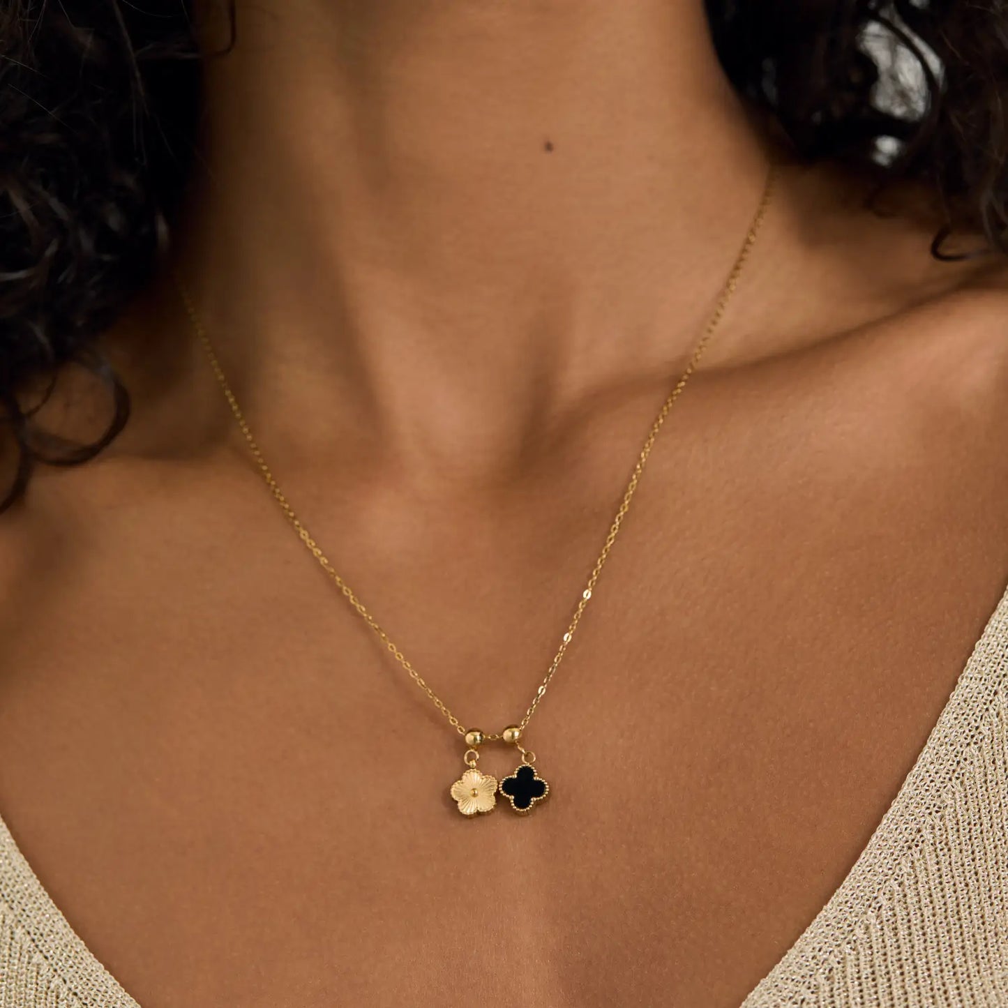 Pingente Trevo Preto Banhado em Ouro 18k