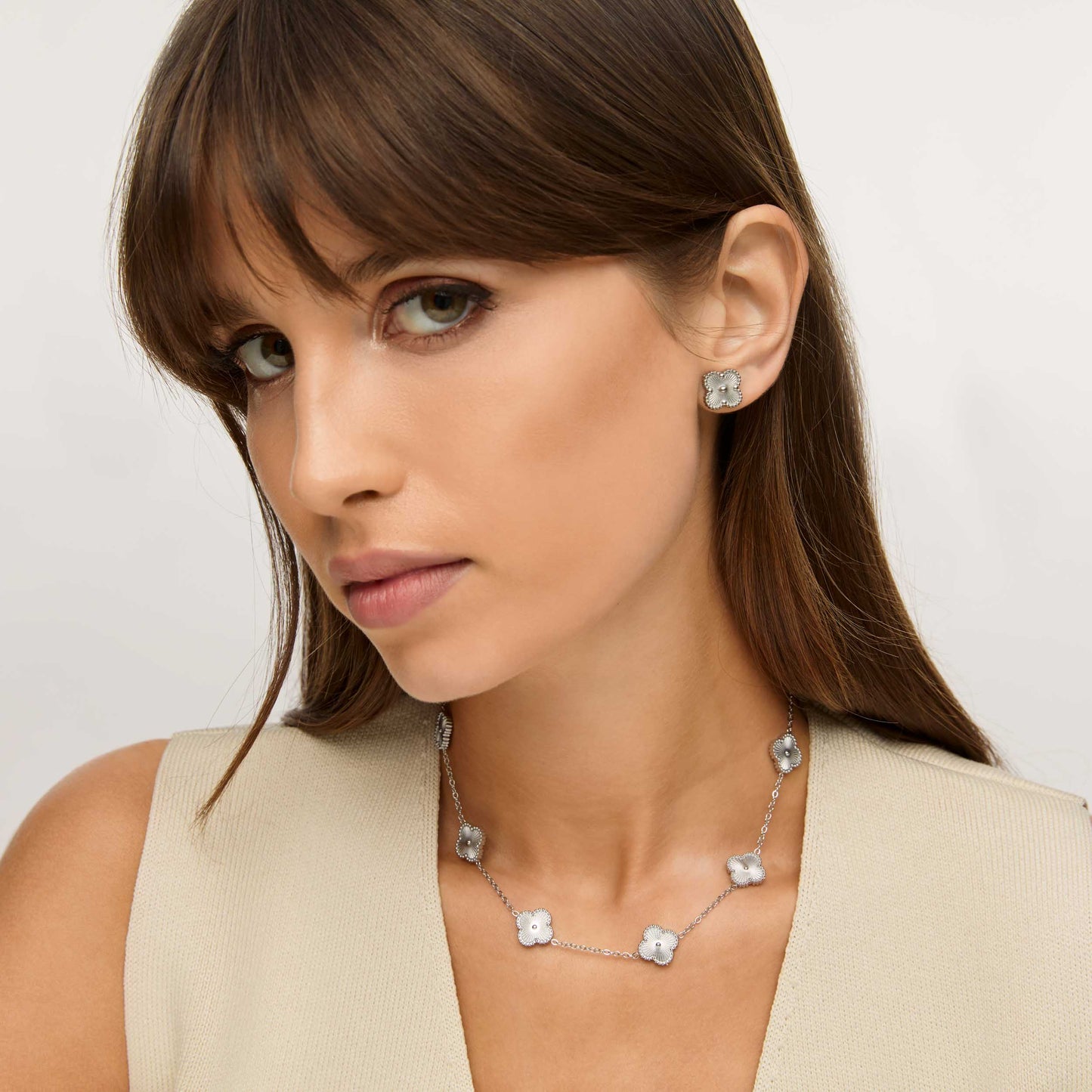 Brincos de Trevo Banhados em Prata